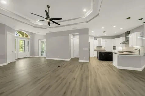 4040 Grand Avenue Deland FL 32720