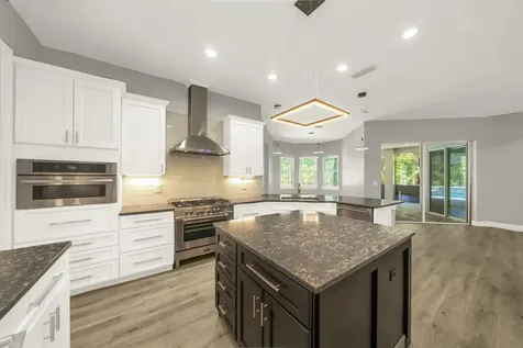 4040 Grand Avenue Deland FL 32720
