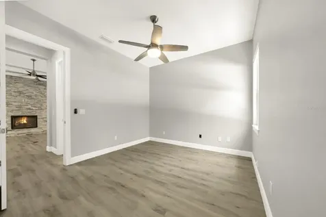 4040 Grand Avenue Deland FL 32720