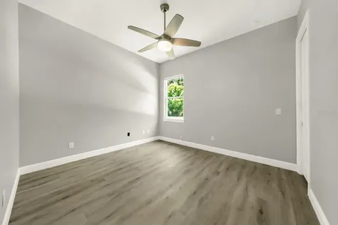 4040 Grand Avenue Deland FL 32720