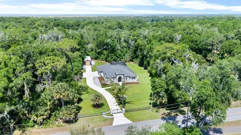 4040 Grand Avenue Deland FL 32720
