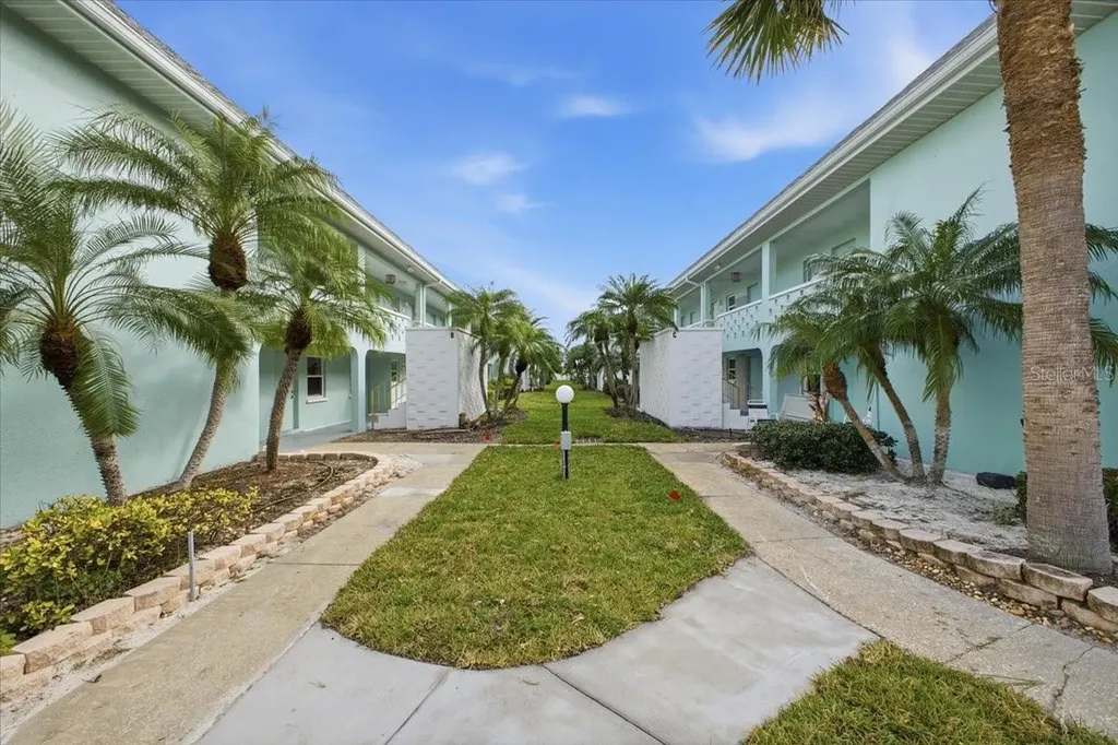 611 Gulf Drive N Bradenton Beach FL 34217
