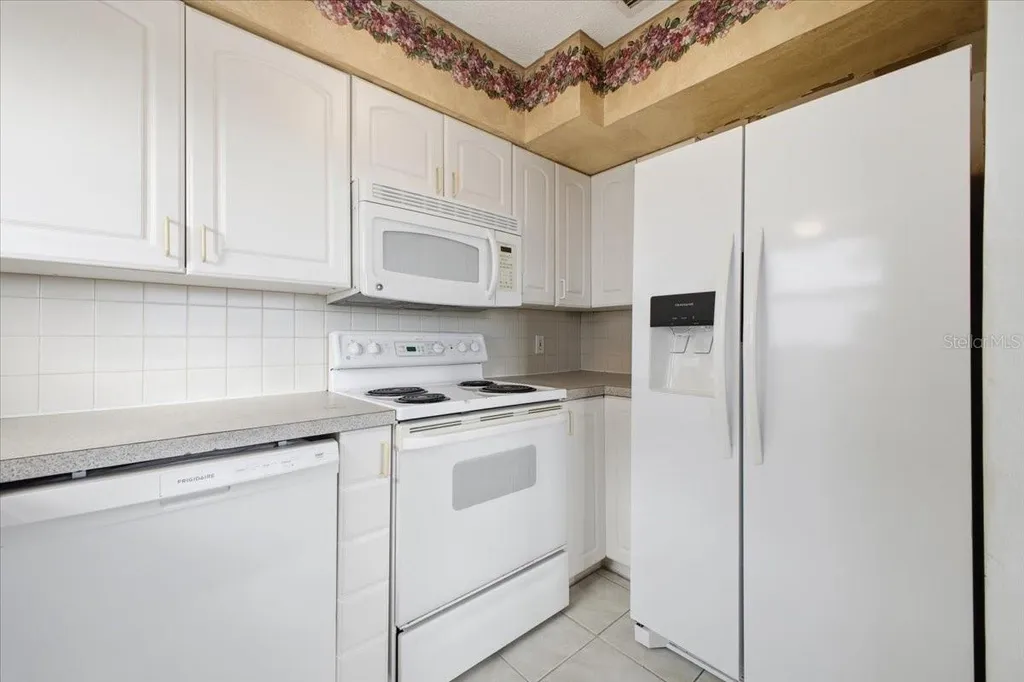 611 Gulf Drive N Bradenton Beach FL 34217
