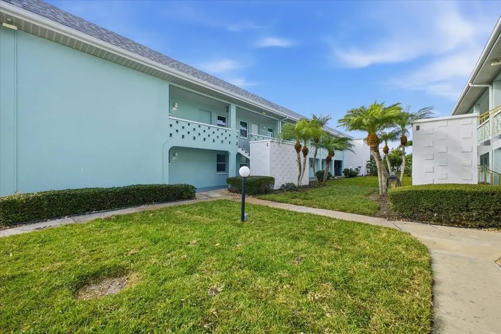 611 Gulf Drive N Bradenton Beach FL 34217