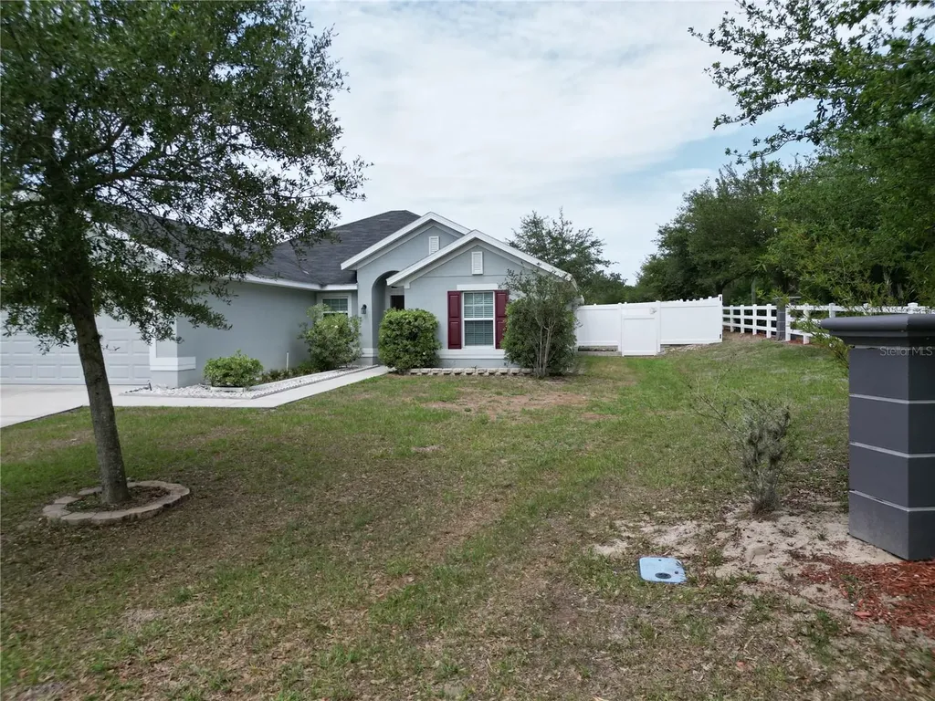 906 Chestnut Drive Fruitland Park FL 34731
