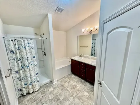 906 Chestnut Drive Fruitland Park FL 34731