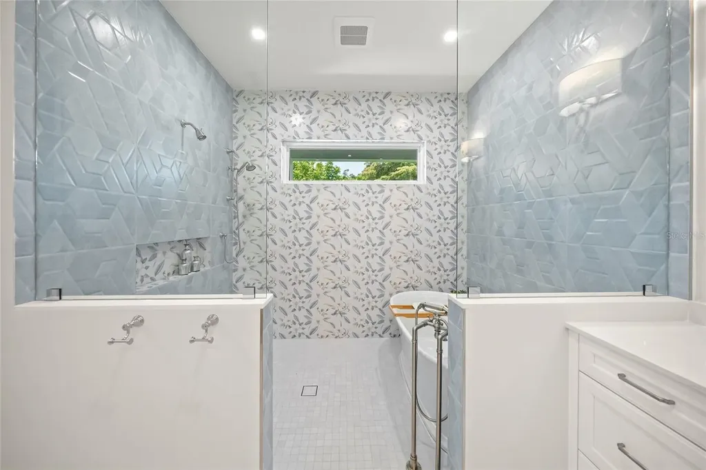 1575 Eastbrook Drive Sarasota FL 34231