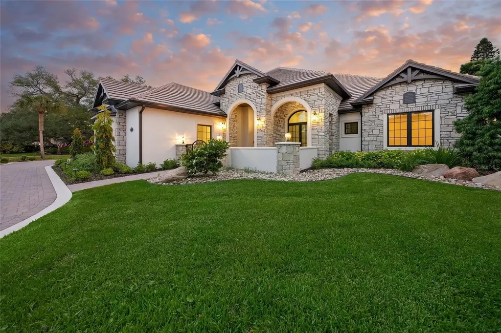 1575 Eastbrook Drive Sarasota FL 34231