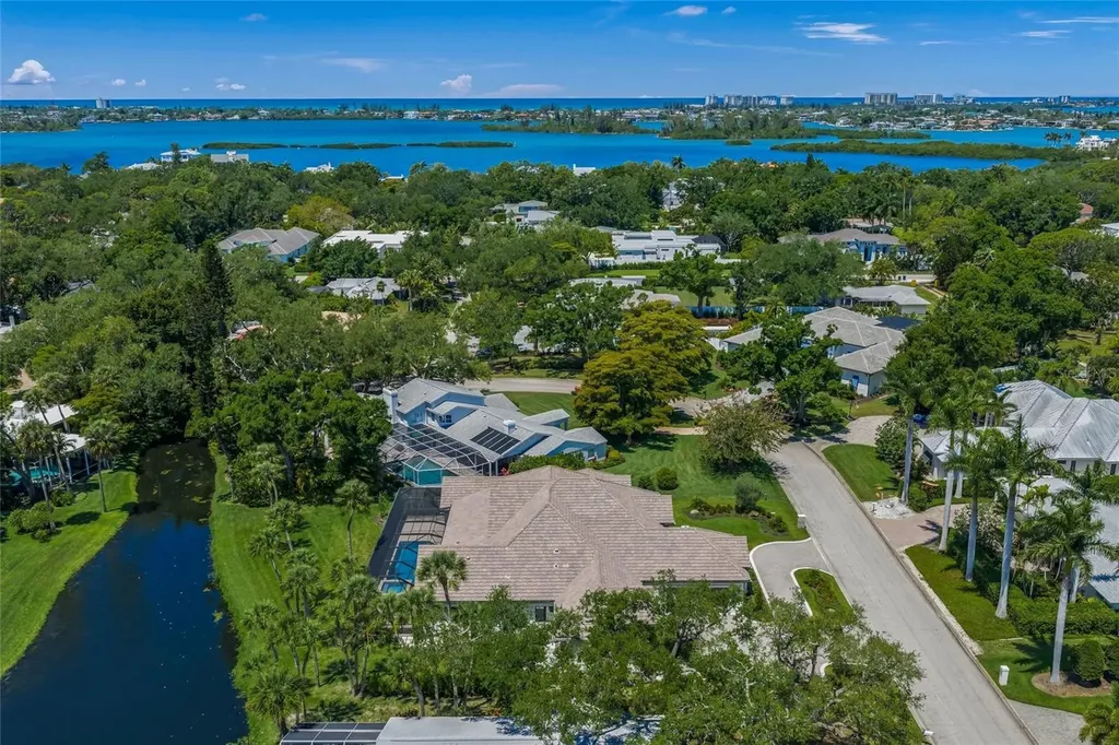 1575 Eastbrook Drive Sarasota FL 34231