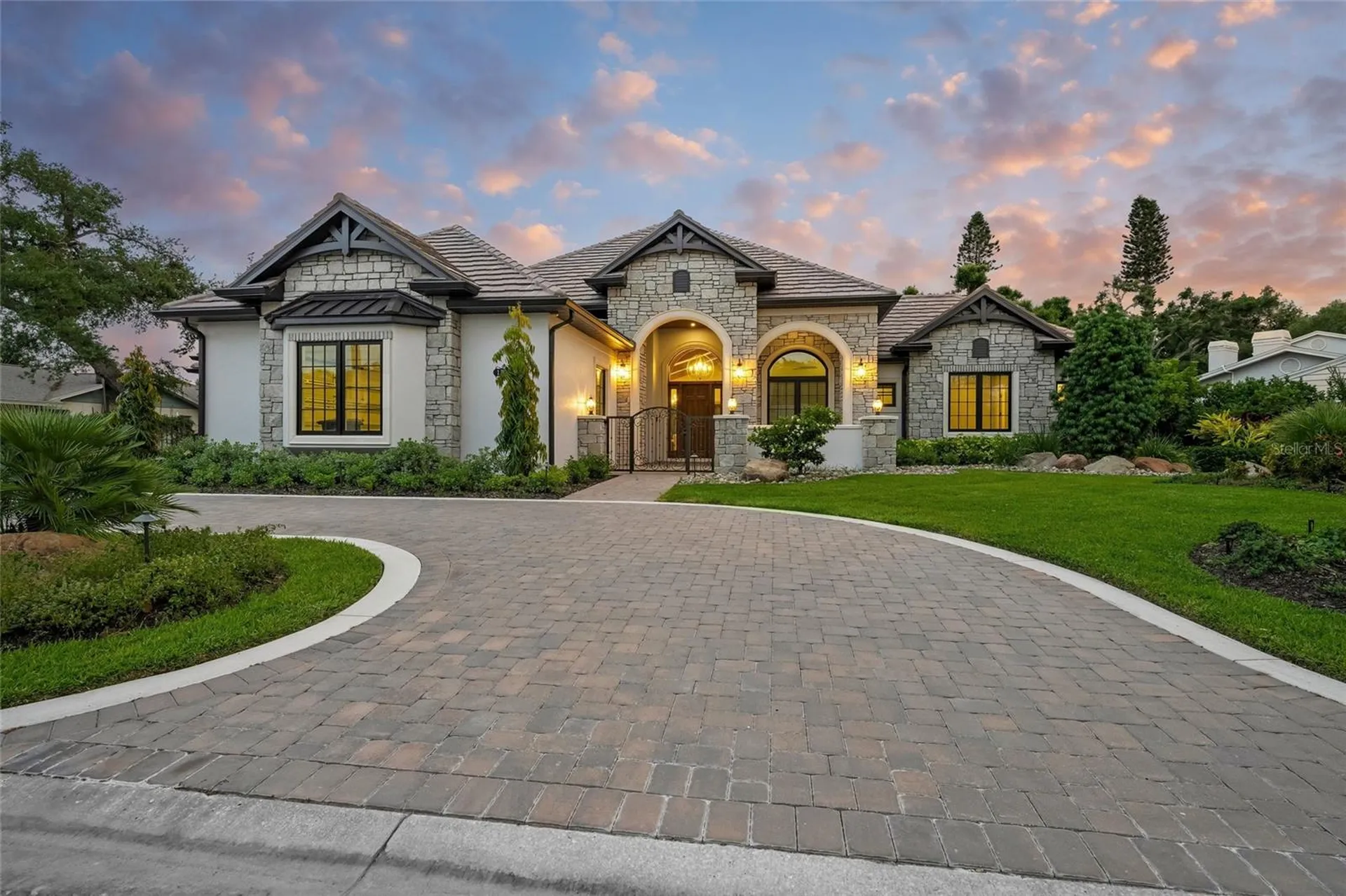 1575 Eastbrook Drive Sarasota FL 34231