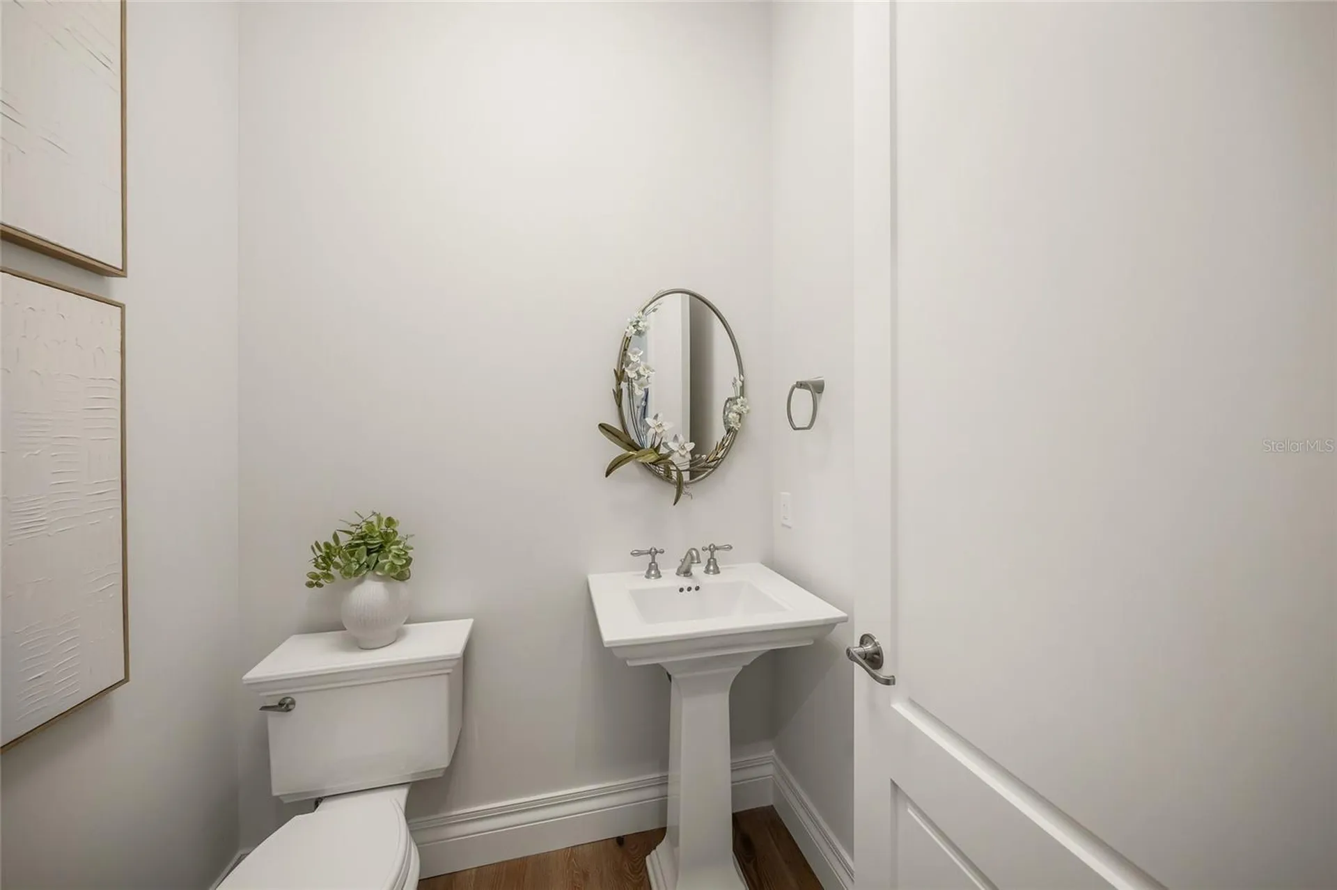 1575 Eastbrook Drive Sarasota FL 34231
