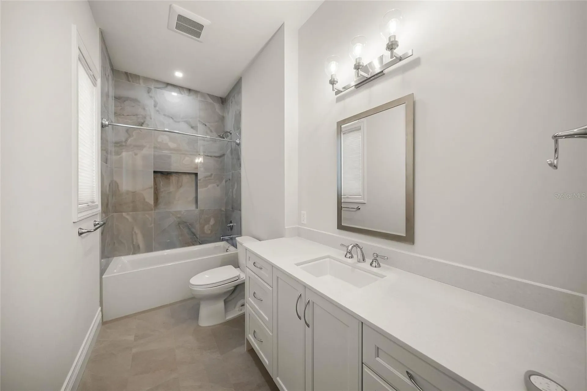 1575 Eastbrook Drive Sarasota FL 34231