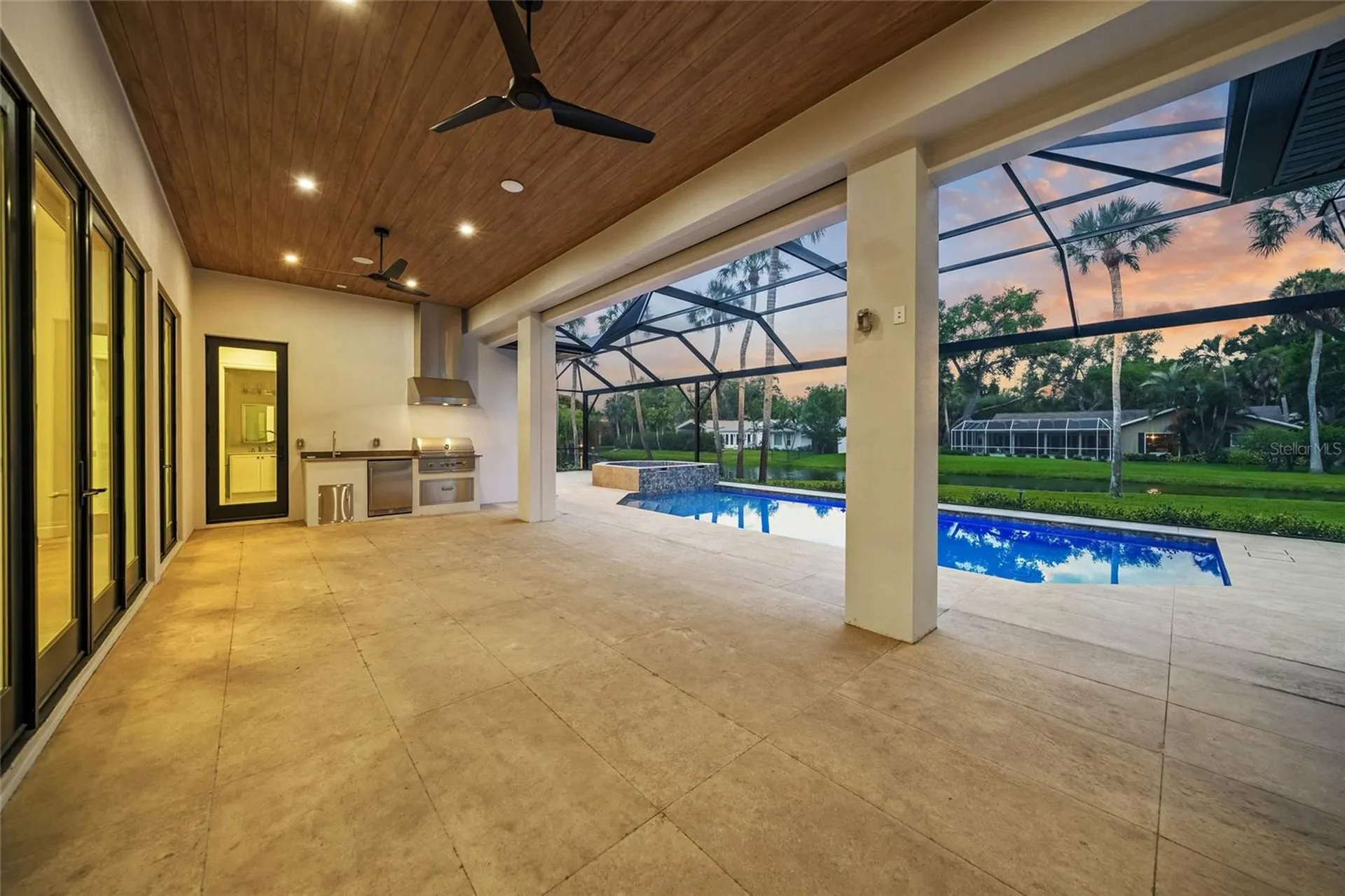 1575 Eastbrook Drive Sarasota FL 34231