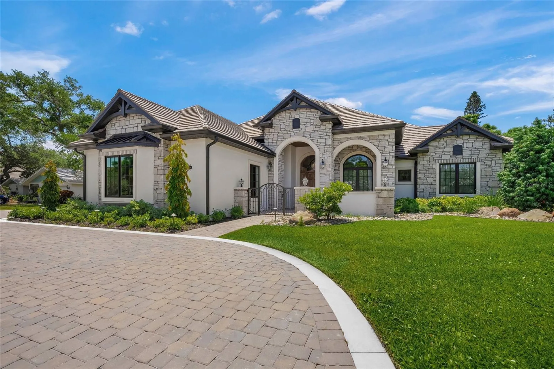1575 Eastbrook Drive Sarasota FL 34231