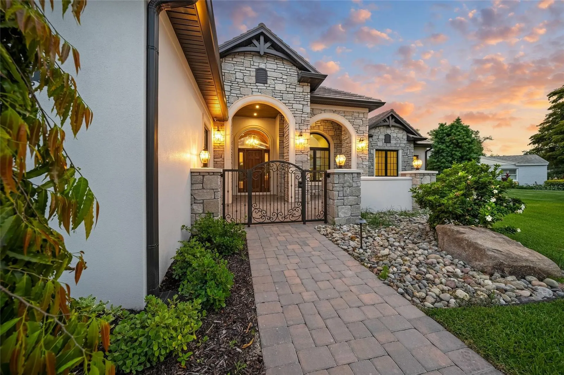 1575 Eastbrook Drive Sarasota FL 34231