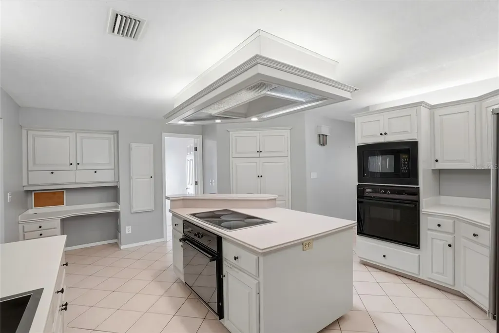 9760 136th Street Seminole FL 33776