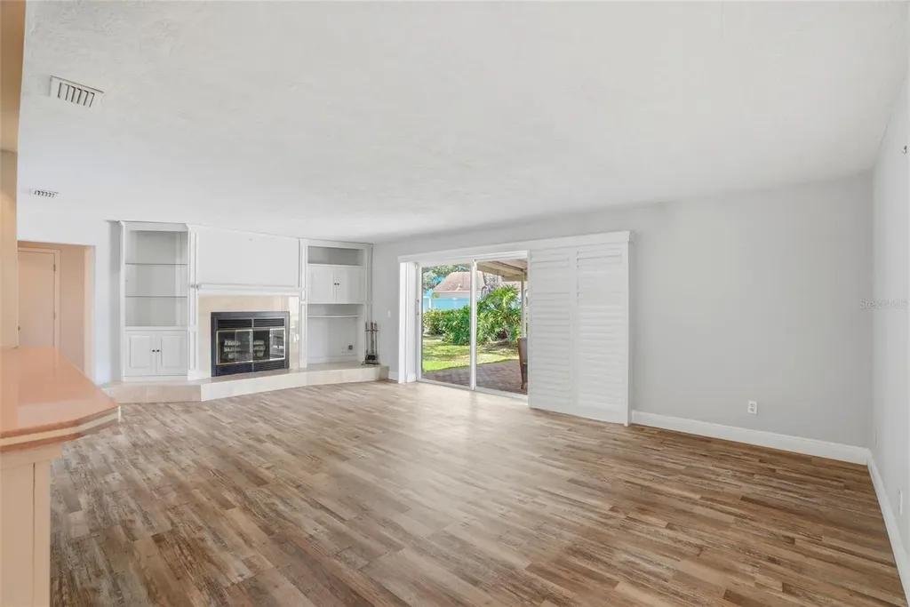 9760 136th Street Seminole FL 33776