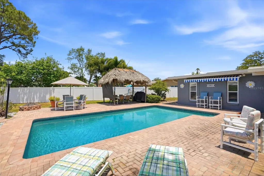 9760 136th Street Seminole FL 33776