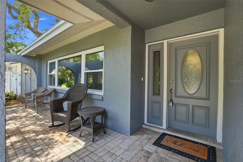 9760 136th Street Seminole FL 33776