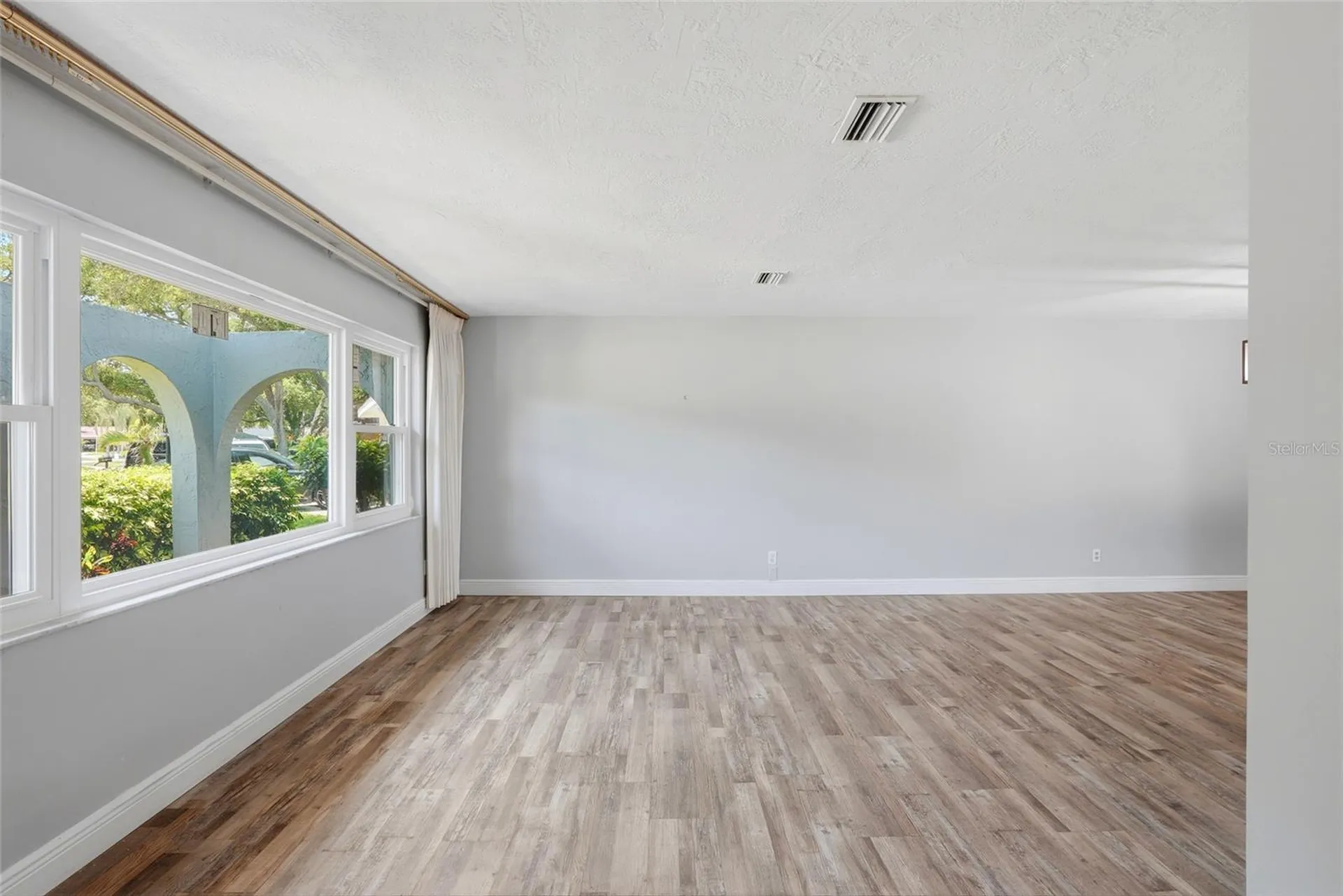 9760 136th Street Seminole FL 33776