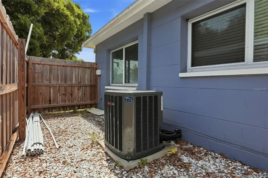 3538 71st Street N St Petersburg FL 33710