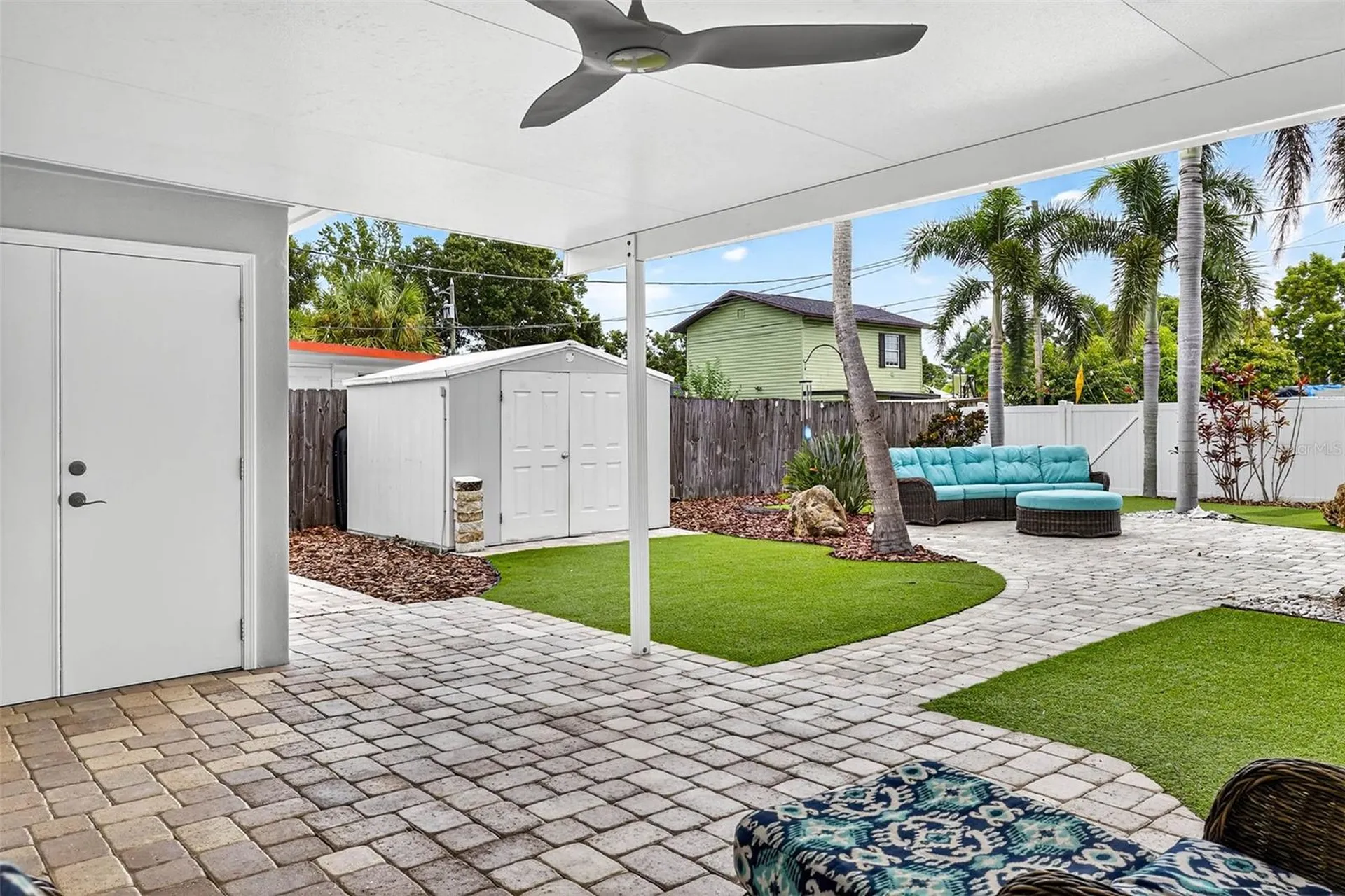 5519 Commonwealth Avenue N St Petersburg FL 33703