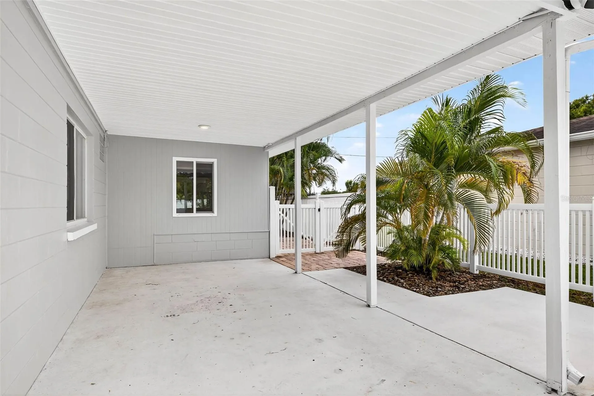 5519 Commonwealth Avenue N St Petersburg FL 33703