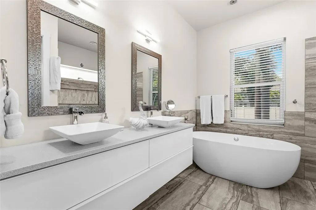 1775 7th Street Sarasota FL 34236