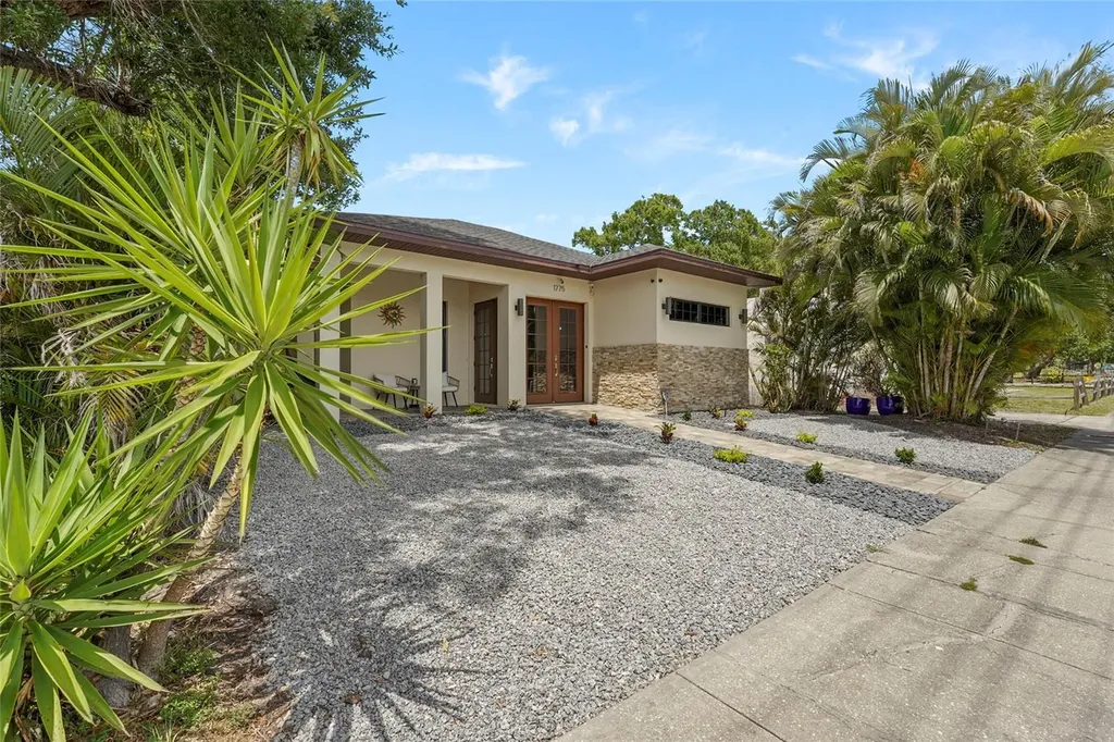 1775 7th Street Sarasota FL 34236