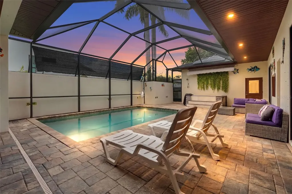 1775 7th Street Sarasota FL 34236