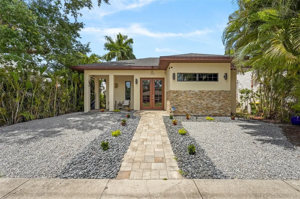 1775 7th Street Sarasota FL 34236