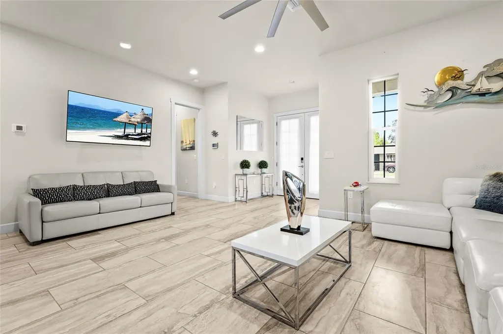 1775 7th Street Sarasota FL 34236