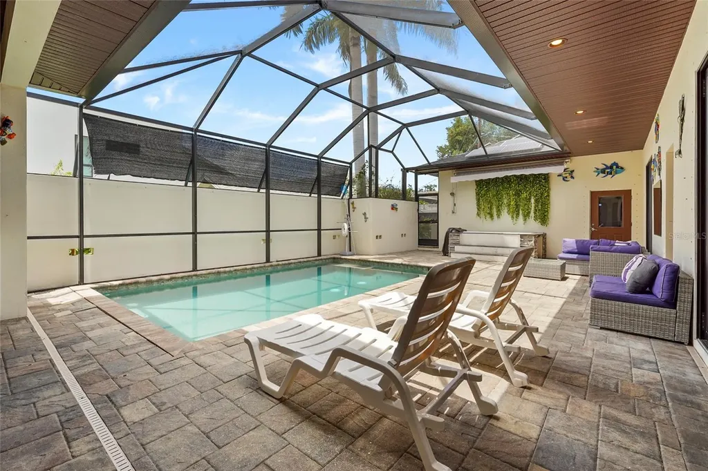 1775 7th Street Sarasota FL 34236