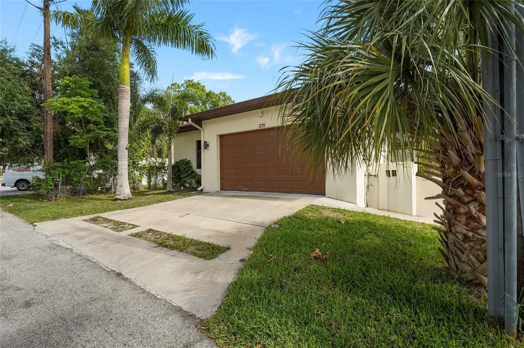 1775 7th Street Sarasota FL 34236