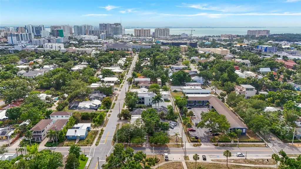 1775 7th Street Sarasota FL 34236