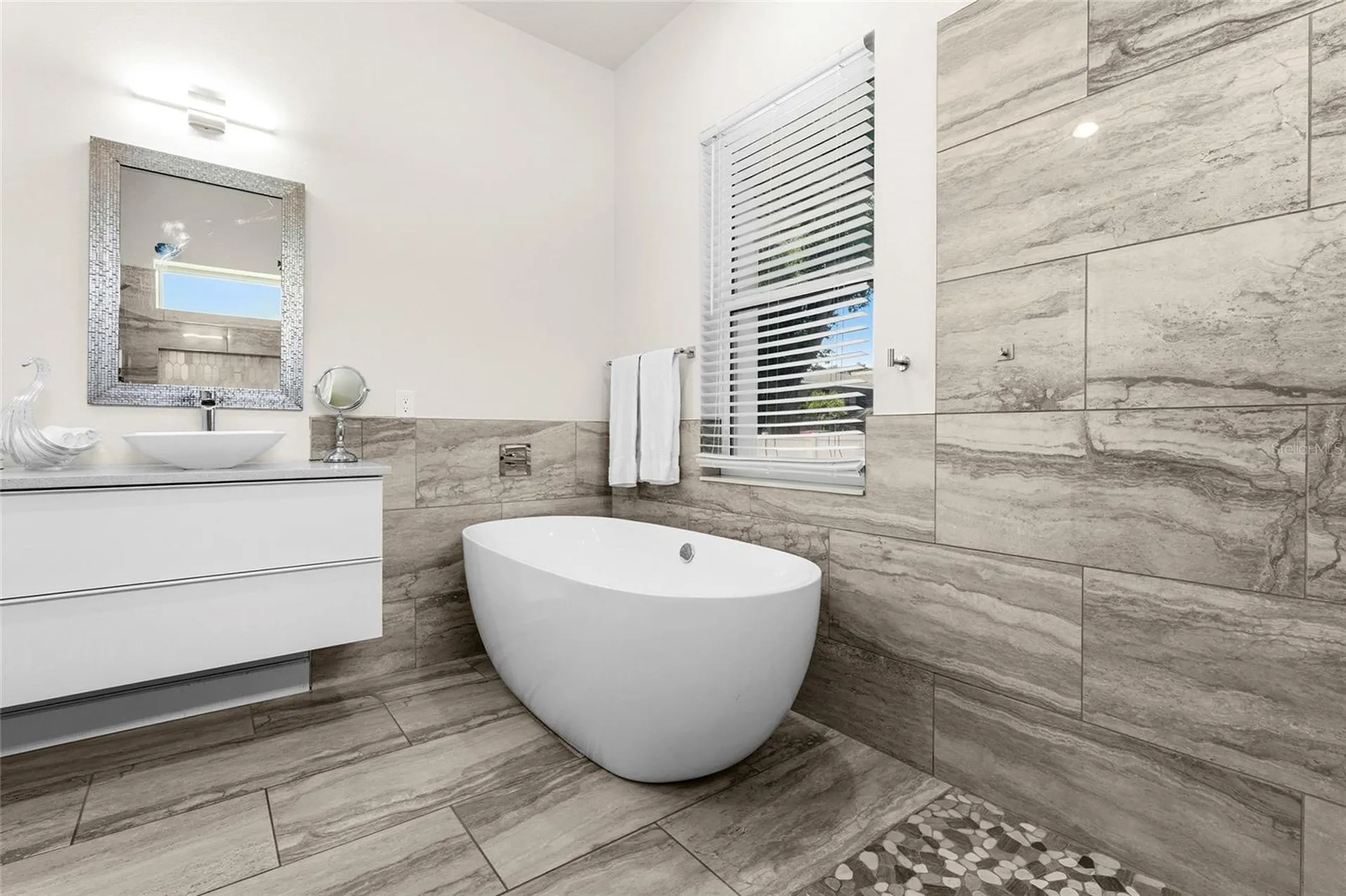 1775 7th Street Sarasota FL 34236