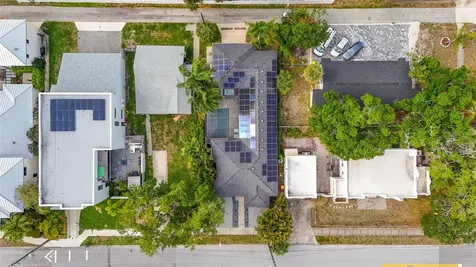 1775 7TH Street Sarasota FL 34236