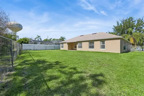 3203 Sawgrass Creek Circle St Cloud FL 34772