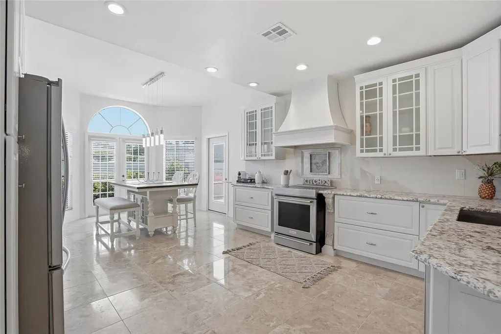 18740 Wimbledon Circle Lutz FL 33558