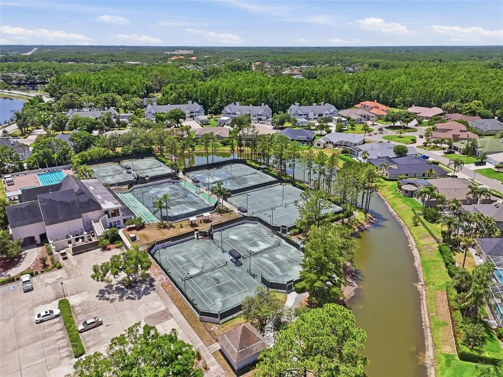 18740 Wimbledon Circle Lutz FL 33558