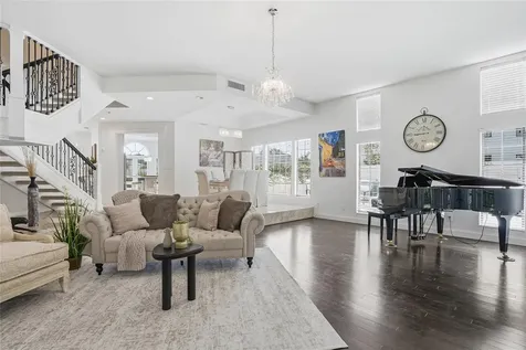 18740 Wimbledon Circle Lutz FL 33558