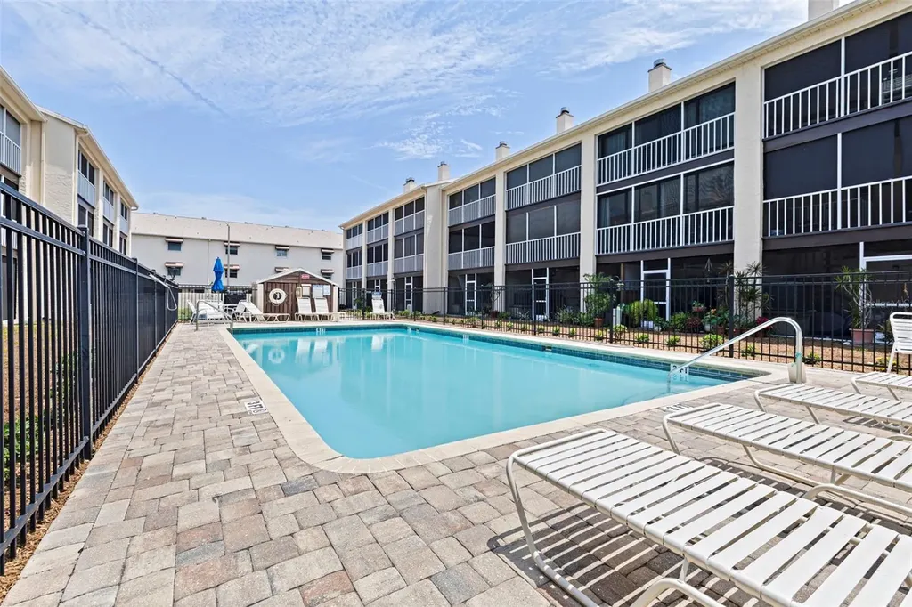 465 Pinellas Bayway S Tierra Verde FL 33715