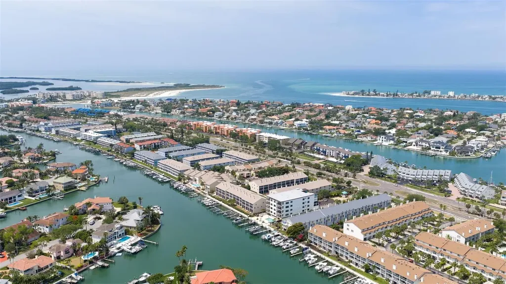 465 Pinellas Bayway S Tierra Verde FL 33715