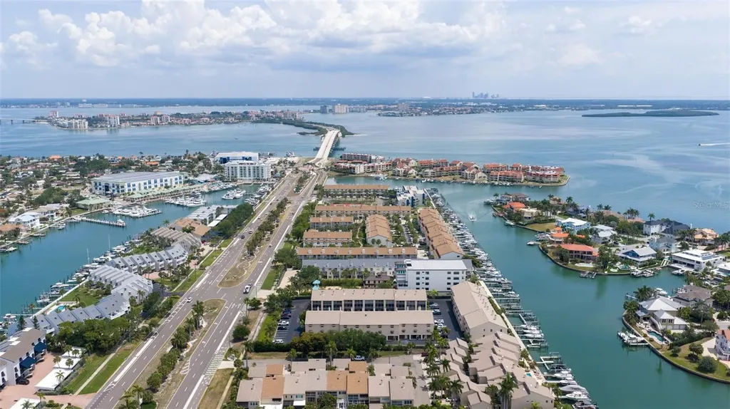 465 Pinellas Bayway S Tierra Verde FL 33715