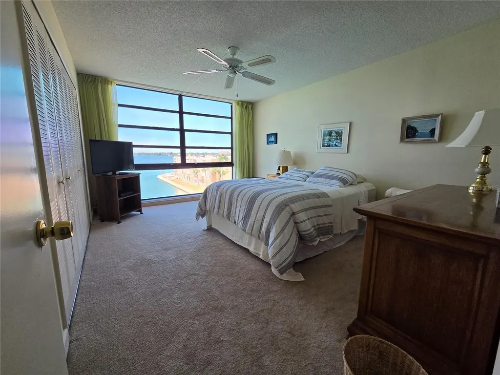 7700 Sun Island Drive S South Pasadena FL 33707