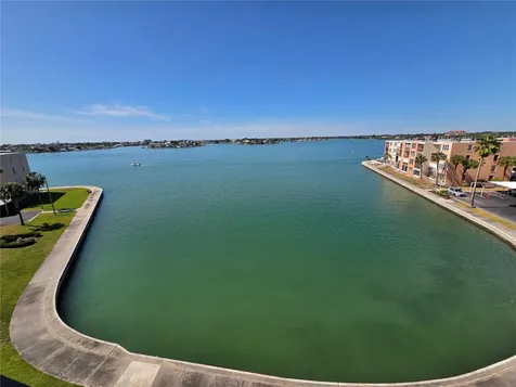 7700 Sun Island Drive S South Pasadena FL 33707