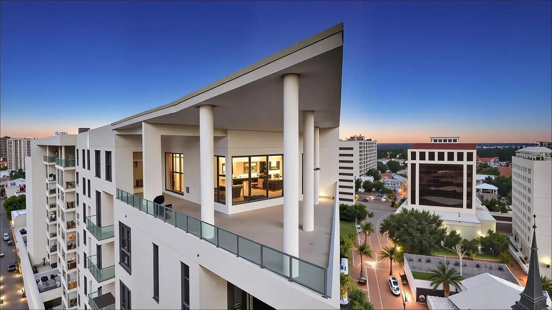 111 S Pineapple Avenue Sarasota FL 34236
