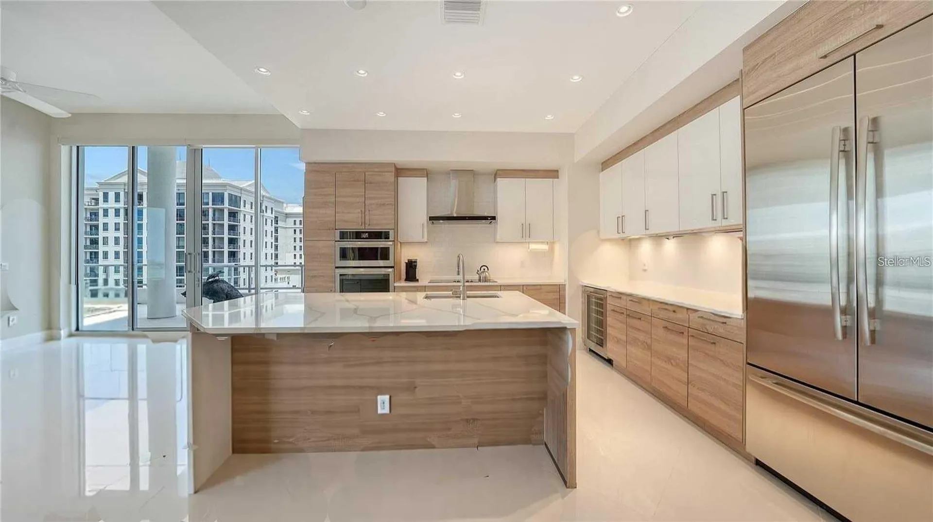 111 S Pineapple Avenue Sarasota FL 34236