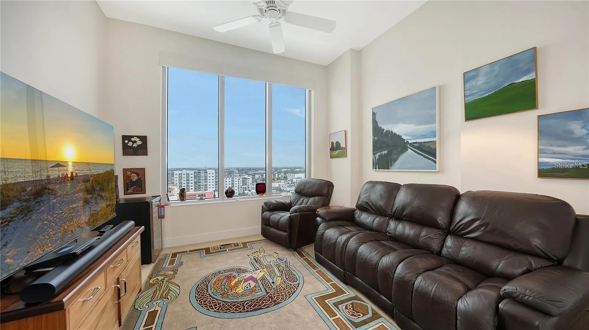 111 S Pineapple Avenue Sarasota FL 34236