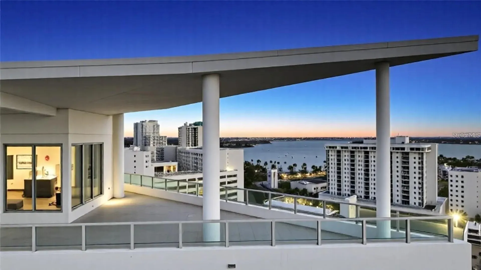 111 S Pineapple Avenue Sarasota FL 34236